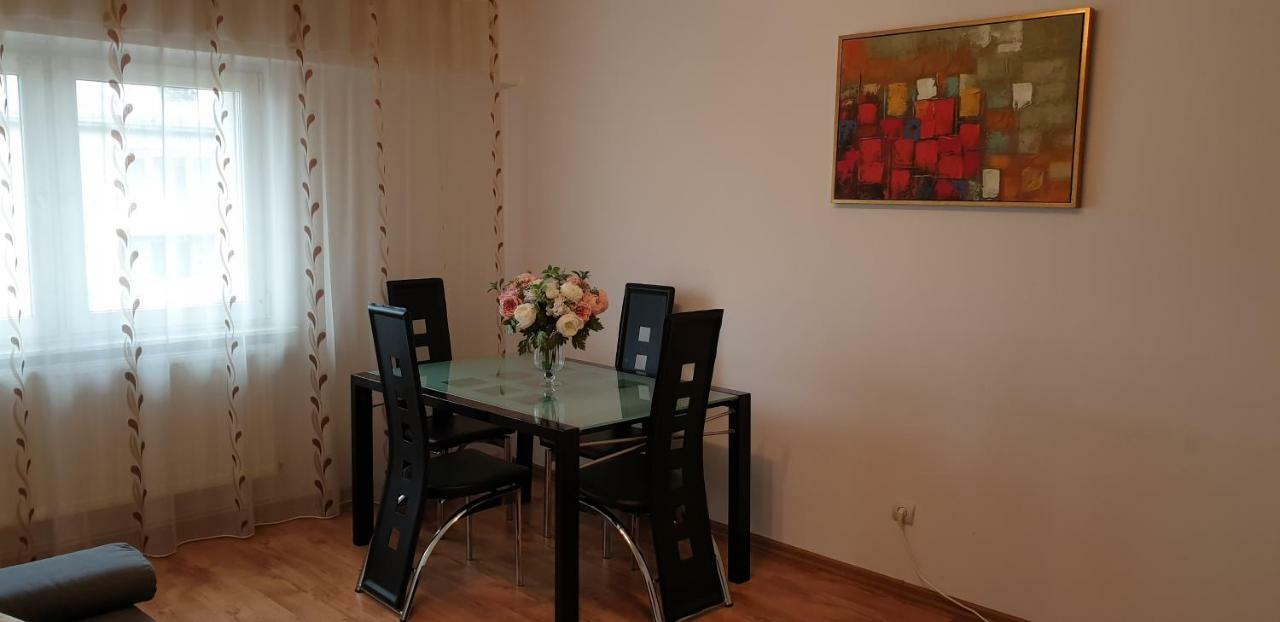 The View Apartment 锡比乌 外观 照片